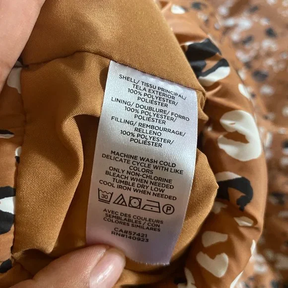 Loft Leopard Puffer Vest - Picture 5 of 8